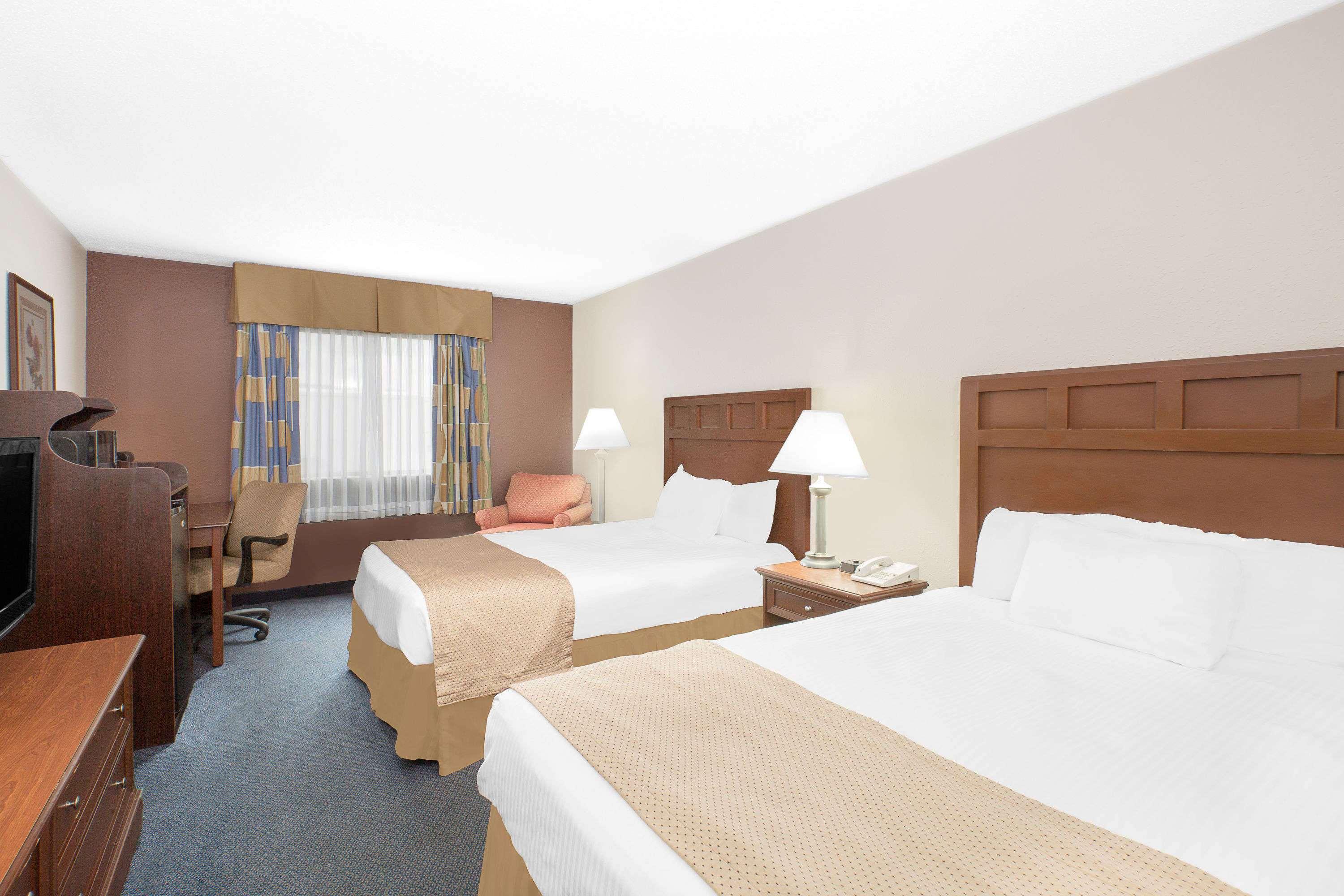 Baymont By Wyndham Boone Hotel Exterior foto